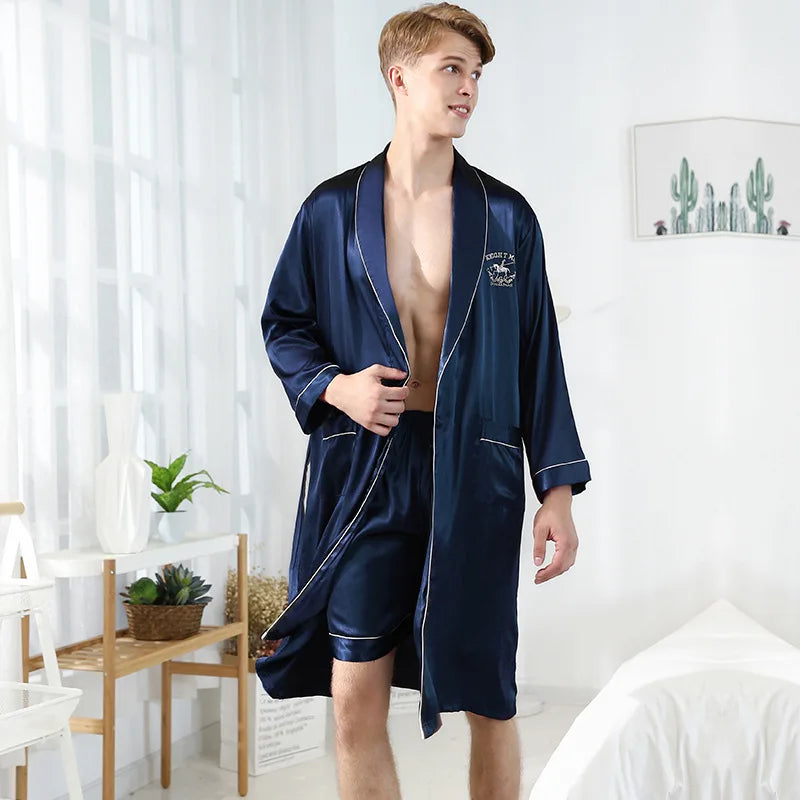 Peignoir en satin homme