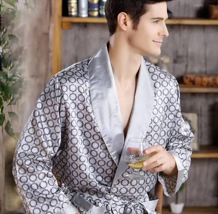 Peignoir en soie homme